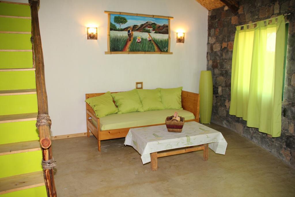 Casa De France Inn *